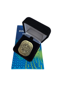 ISEOMA 2025 Song and dance celebration pin in a velvet box | Sokisahtel