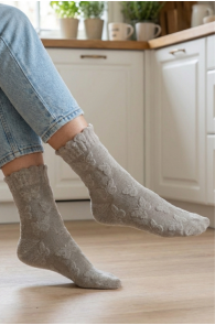 ISABELLE hallid puuvillased sokid liblikatega | Sokisahtel