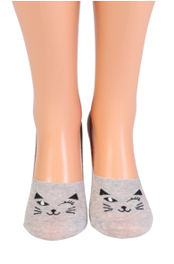 Женские хлопковые носки-следки серого цвета с изображением подмигивающей кошачьей мордочки KITTEN | Sokisahtel