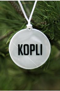 Белый круглый отражатель с подвесным шнуром и надписью 'KOPLI'.