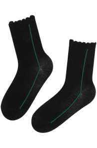 Хлопковые носки чёрного цвета с зелёной полоской KRISTI | Sokisahtel