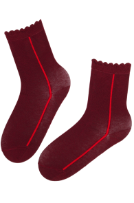 KRISTI burgundy socks with a red stripe | Sokisahtel