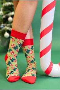 Хлопковые носки оливкового цвета с рождественскими сладостями MITRA | Sokisahtel