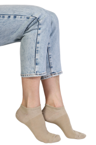 Укороченные (спортивные) носки из вискозы бежевого цвета MONDI | Sokisahtel