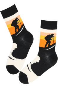 Хлопковые носки чёрного цвета с изображением походника MOUNTAIN | Sokisahtel