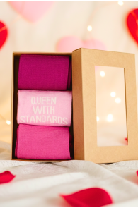 QUEEN WITH STANDARDS merino wool gift box with 3 pairs of socks | Sokisahtel