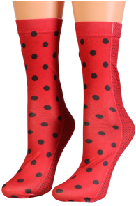 Фантазийные носки красного цвета в крапинку разного размера CRISTINA от Sarah Borghi | Sokisahtel