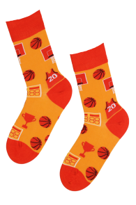 Хлопковые носки оранжевого цвета в баскетбольной тематике PLAY BASKETBALL | Sokisahtel