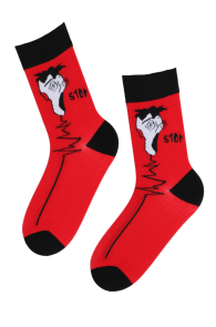 Мужские хлопковые носки красного цвета с изображением абстрактной кричащей головы STOP | Sokisahtel