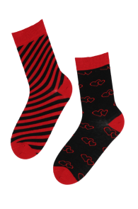 Хлопковые носки черно-красного цвета с изображением сердец и полосок PARADISE | Sokisahtel