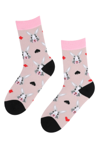 Хлопковые носки нежно-розового цвета с изображением зайца и карточных мастей PLAY HARD | Sokisahtel