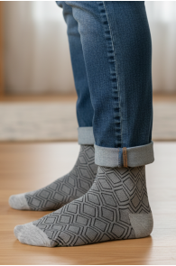 TARMO helehallid rombimustriga puuvillased sokid | Sokisahtel