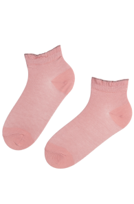 Хлопковые укороченные (спортивные) носки нежно-розового цвета с блестящей кромкой TESSA | Sokisahtel