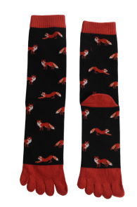 Хлопковые пальчиковые носки чёрного цвета с изображением милых лис FOX | Sokisahtel
