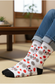 Yokai by Miku KIKU noore leiutaja valged sokid | Sokisahtel