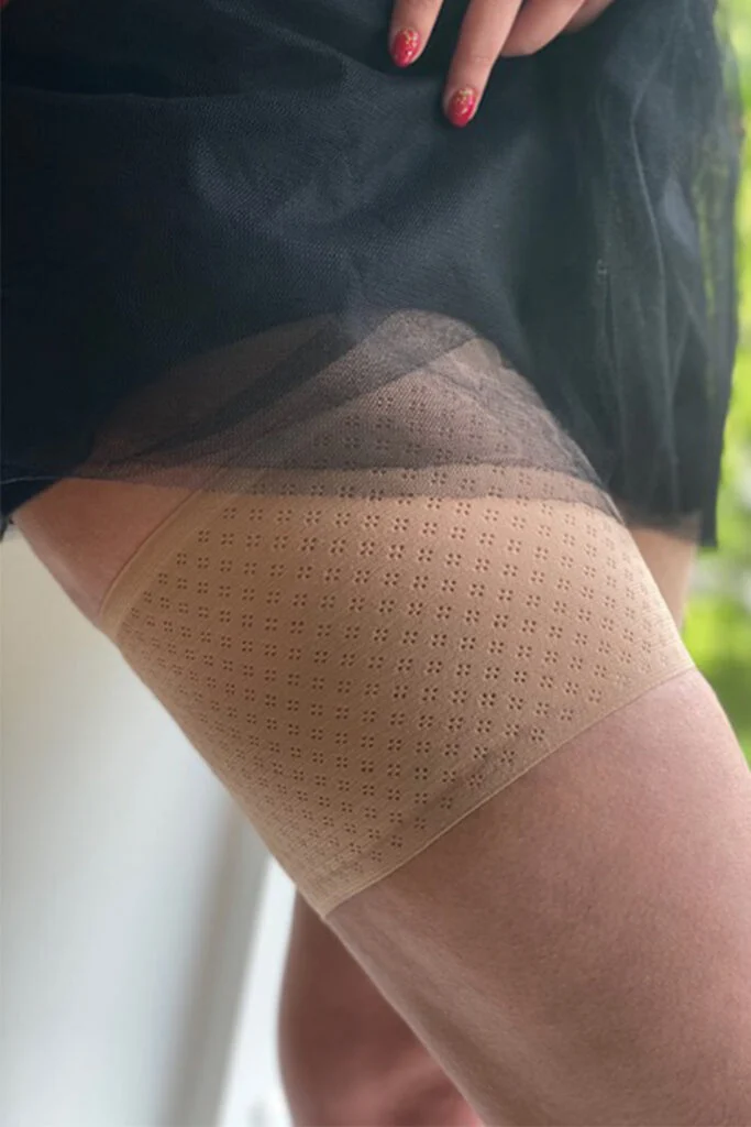 BREATH beige anti-chafing thigh bands