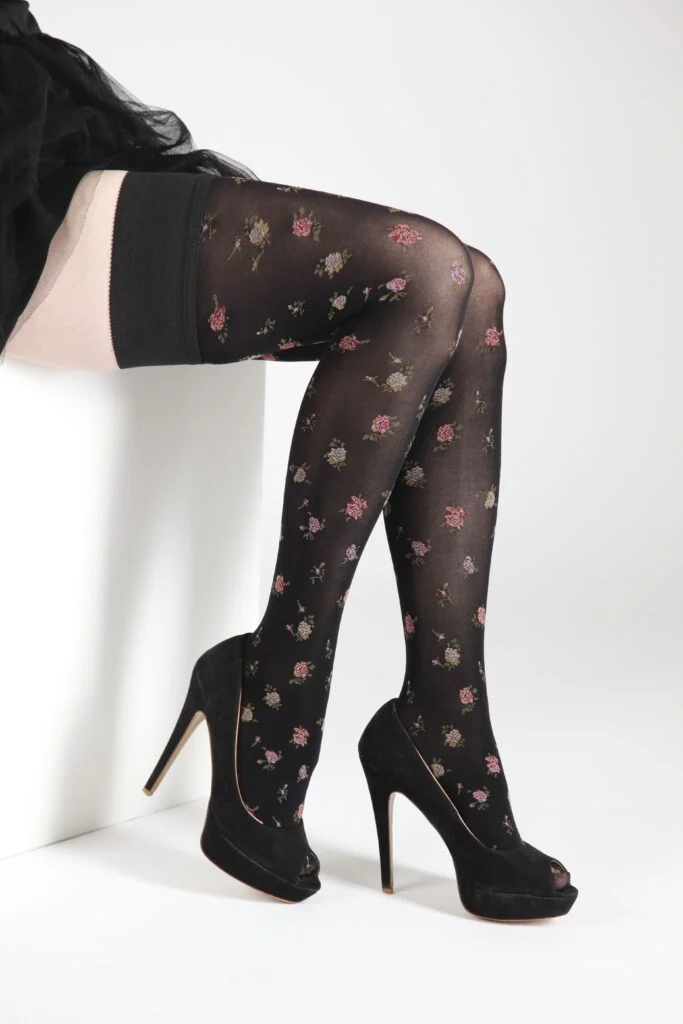 Hold-ups are designed to stay up on their own
