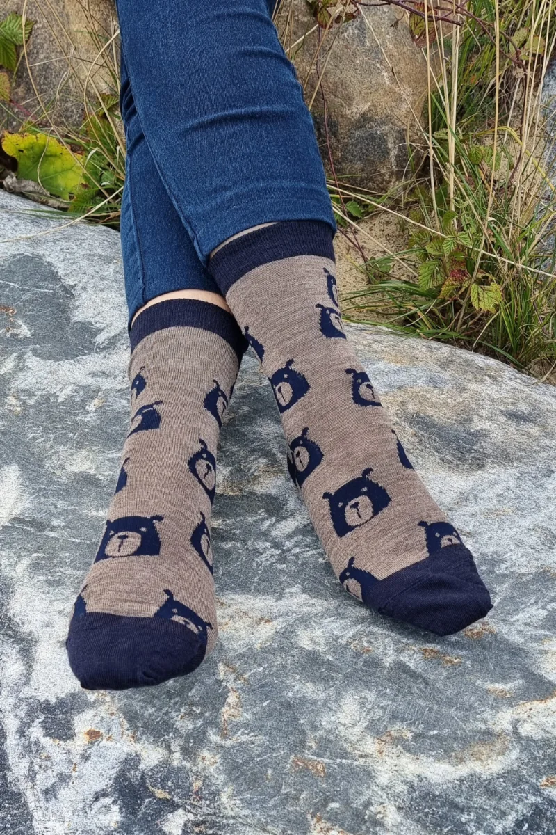 BEAR WOOL meriinovillased karudega sokid