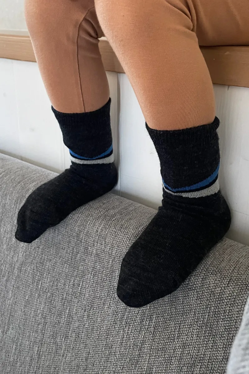 ESTONIA meriinovillased sokid lastele
