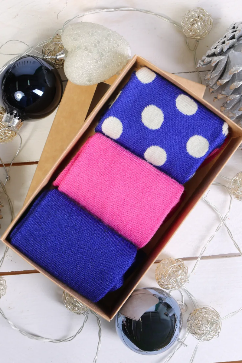 MERINO DOTS meriinovillane kinkekarp 3 sokipaariga