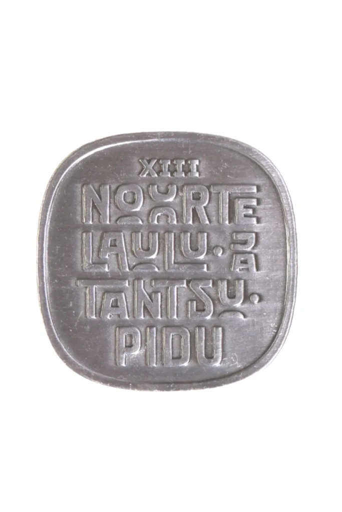 2023.a Noorte LAULU- JA TANTSUPEO rinnamärk