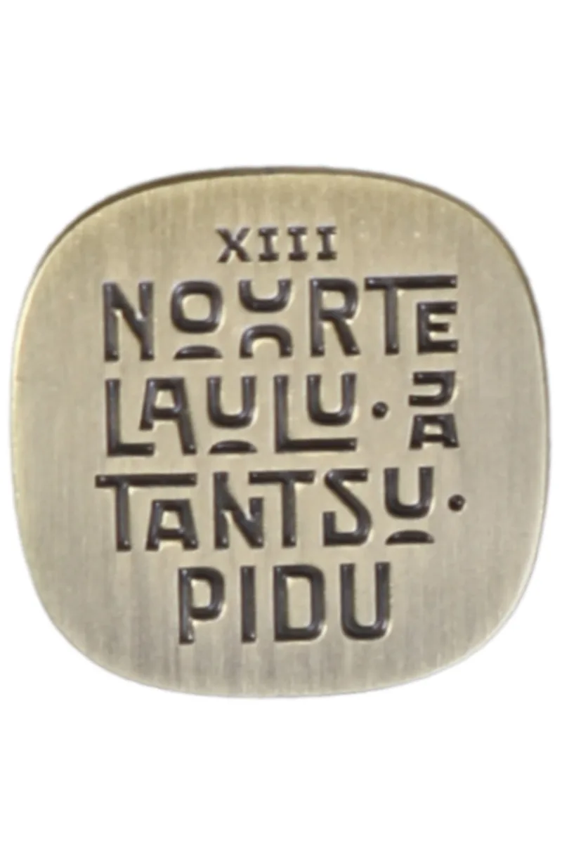 2023.a Noorte Laulu- ja tantsupeo PÜHA ON MAA rinnamärk