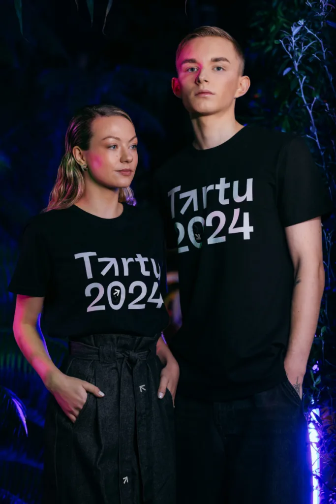 Tartu 2024 musta värvi logo t-särk