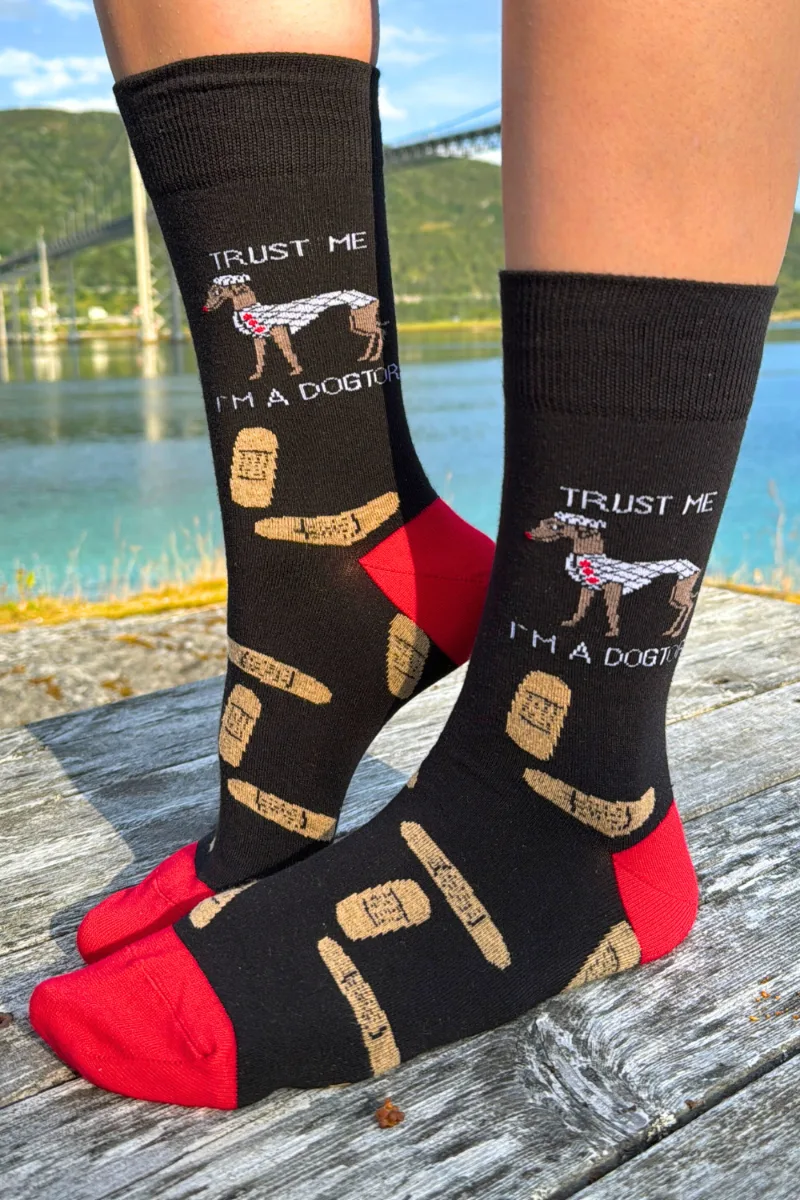 DOGTOR musta värvi puuvillased sokid