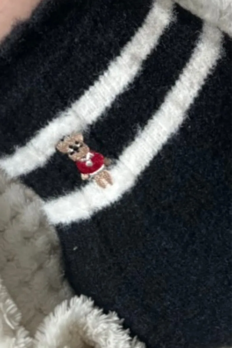TEDDY musta värvi pehmed triipudega sokid