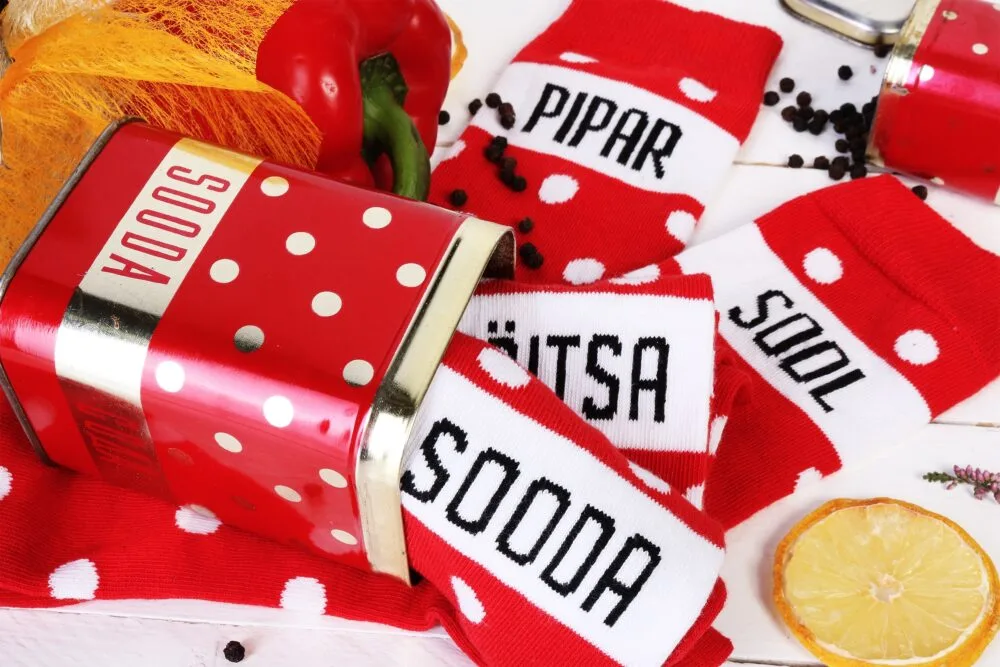 TÄITSA SOODA punased puuvillased sokid