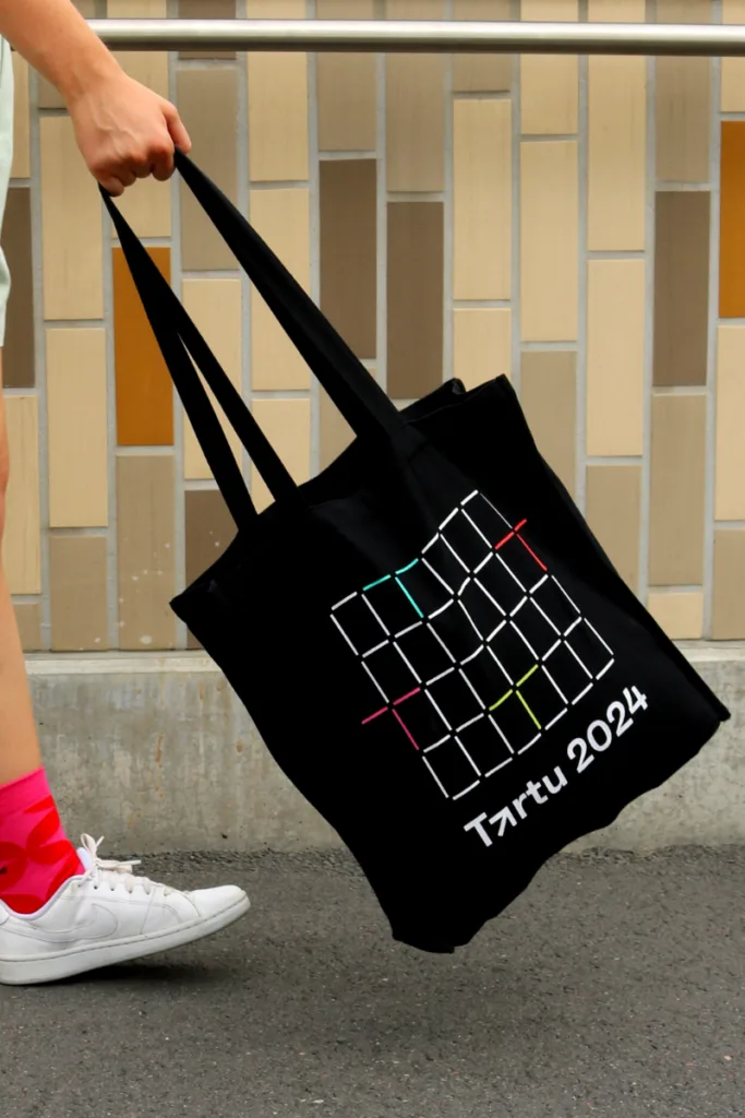 TARTU 2024 riidest kott