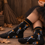 SCULLY luukeredega musta värvi Halloweeni sokid lastele